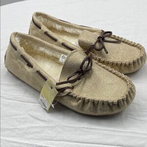NWT. Sonoma Faux Fur Lined Gold Shimmer Moccasins. XL/11.